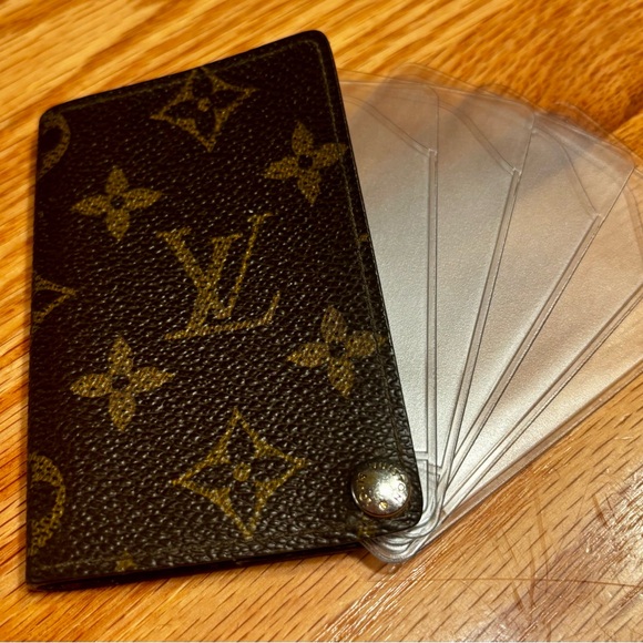Louis Vuitton Rare, Authentic Monogram credit card/picture holder. - Picture 3 of 8